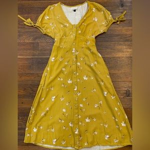 Universal Thread Floral Dress Small